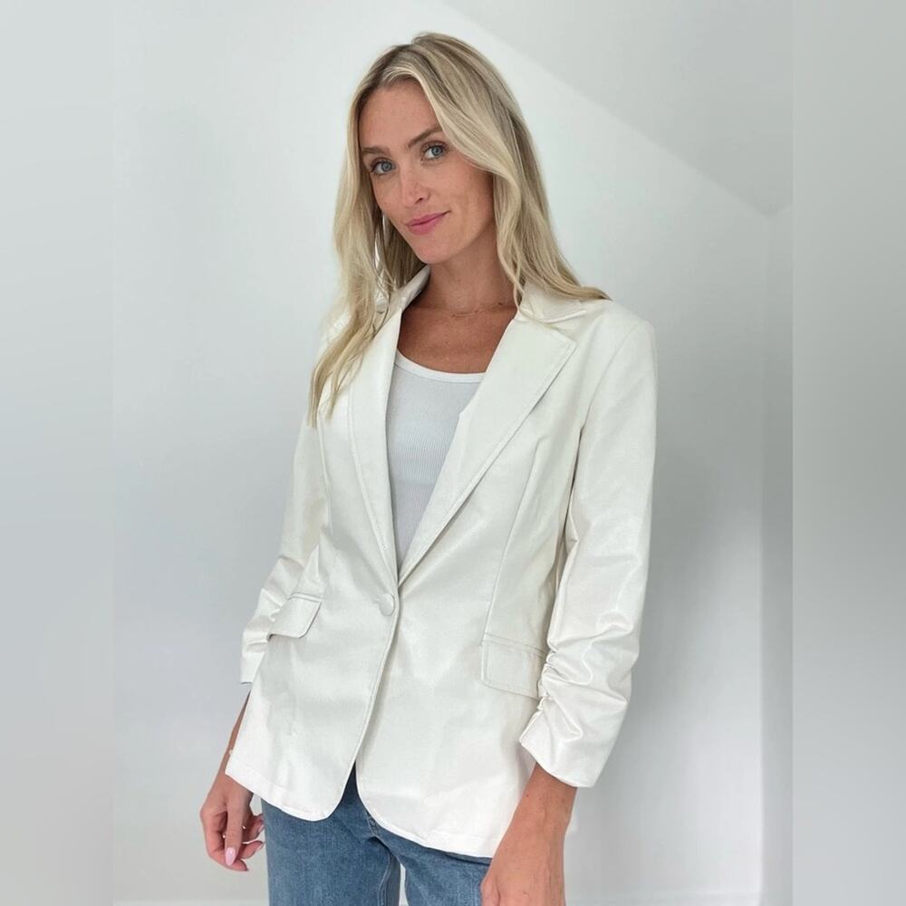 Six Fifty Kylie Faux Leather Blazer Ruched Sleeves in Pearl White Medium NWT